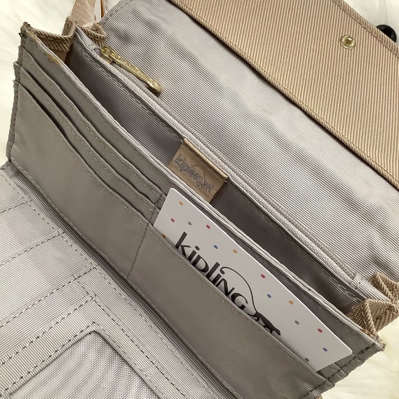 KIPLING HOPPY WRISTLET (SOLD!!!!) - Picture 5 of 6